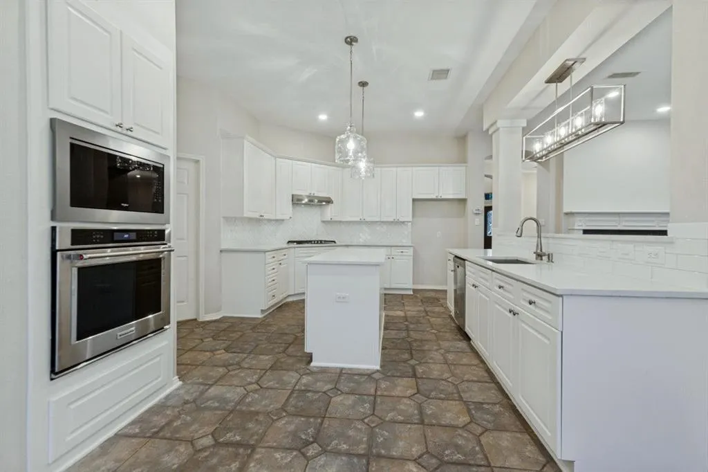 3517 Marchwood Drive