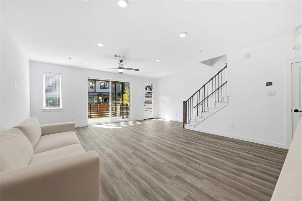 880 Dulaney Court