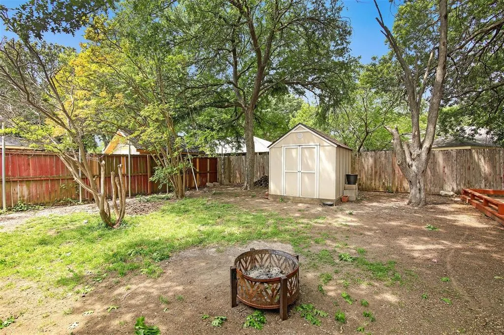 1113 Roaring Springs Drive
