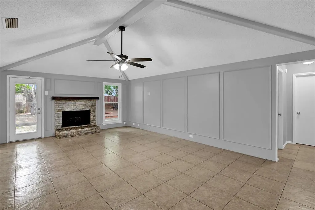 1113 Roaring Springs Drive