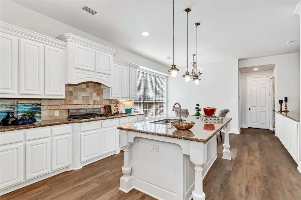 2361 Hedgewood Lane