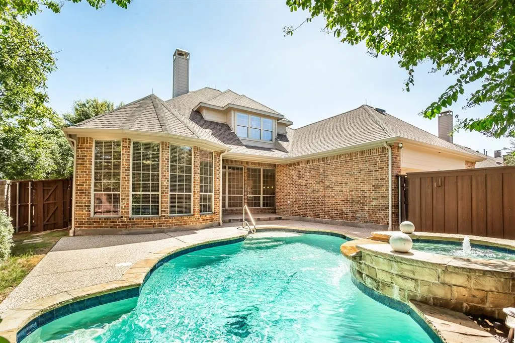 2361 Hedgewood Lane
