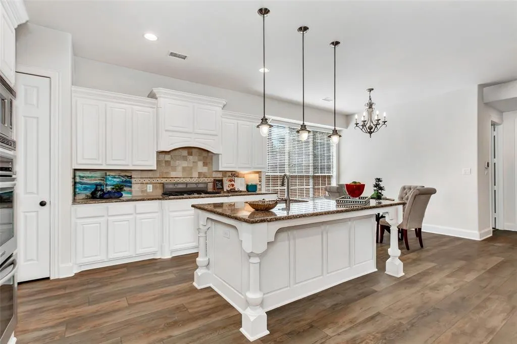 2361 Hedgewood Lane