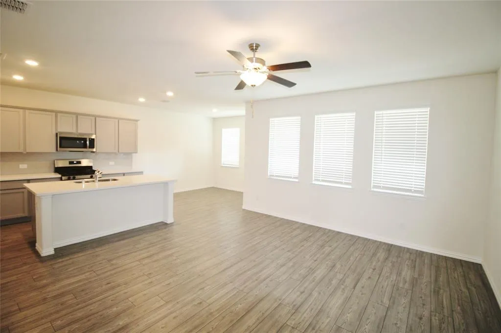 1610 Fields View Drive