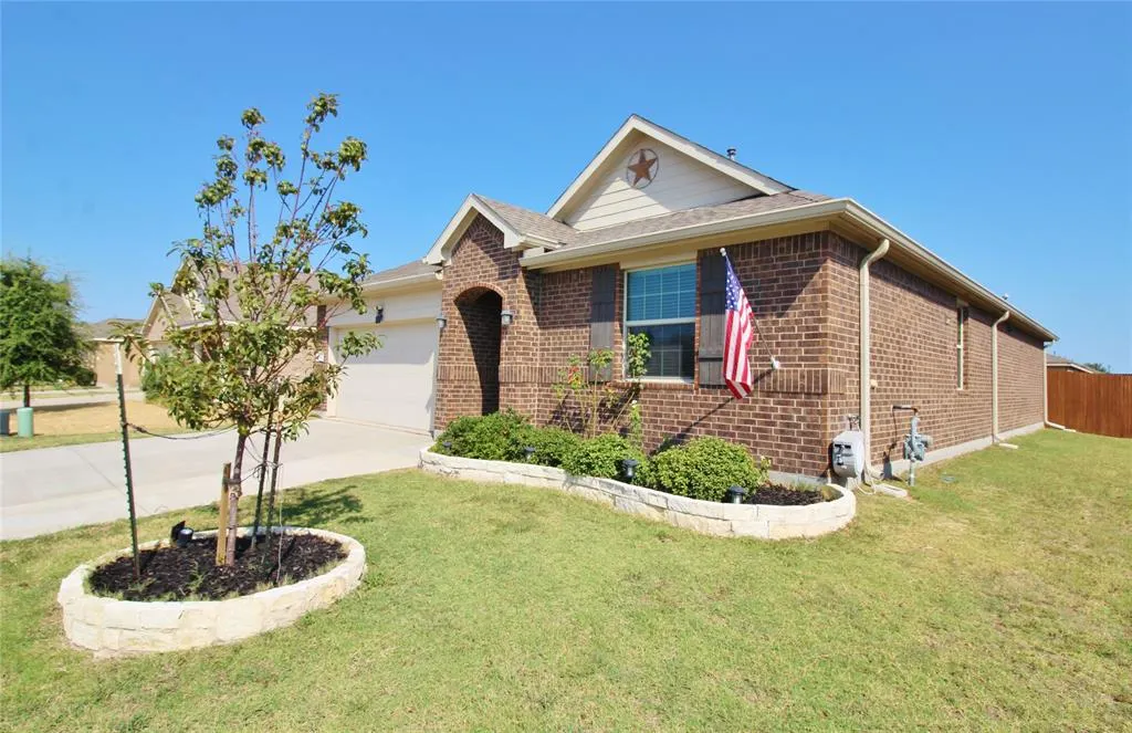 1610 Fields View Drive