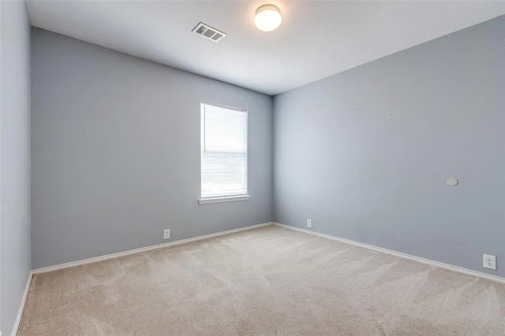 2402 Pheasant Run