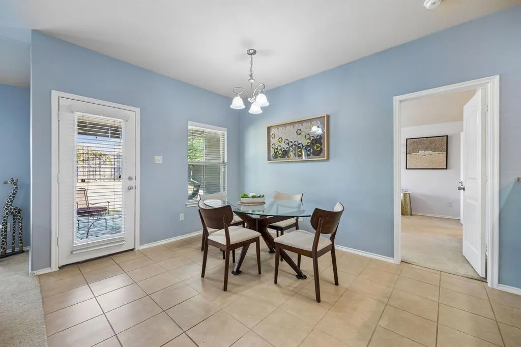817 Post Oak Trail