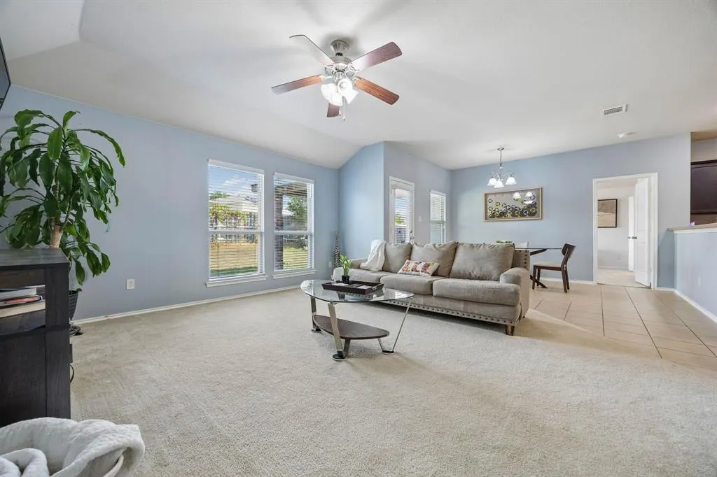 817 Post Oak Trail