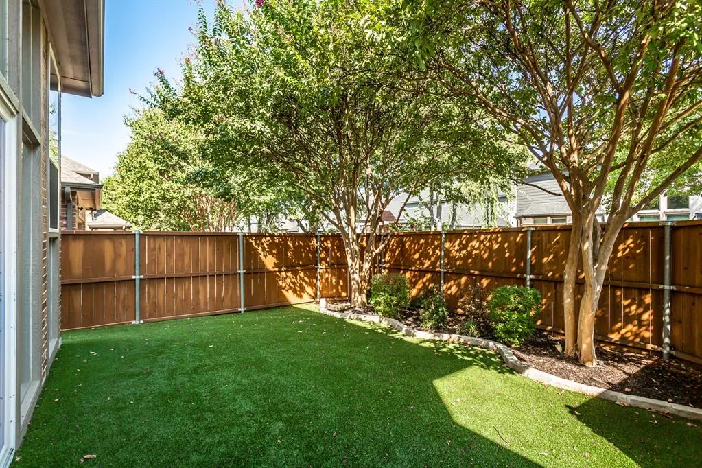 844 Veneto Drive