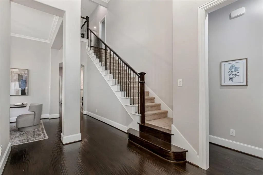 844 Veneto Drive