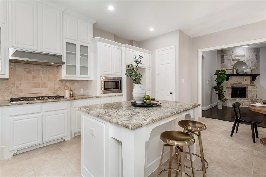 844 Veneto Drive