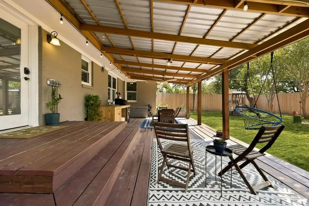 535 Westwood Drive