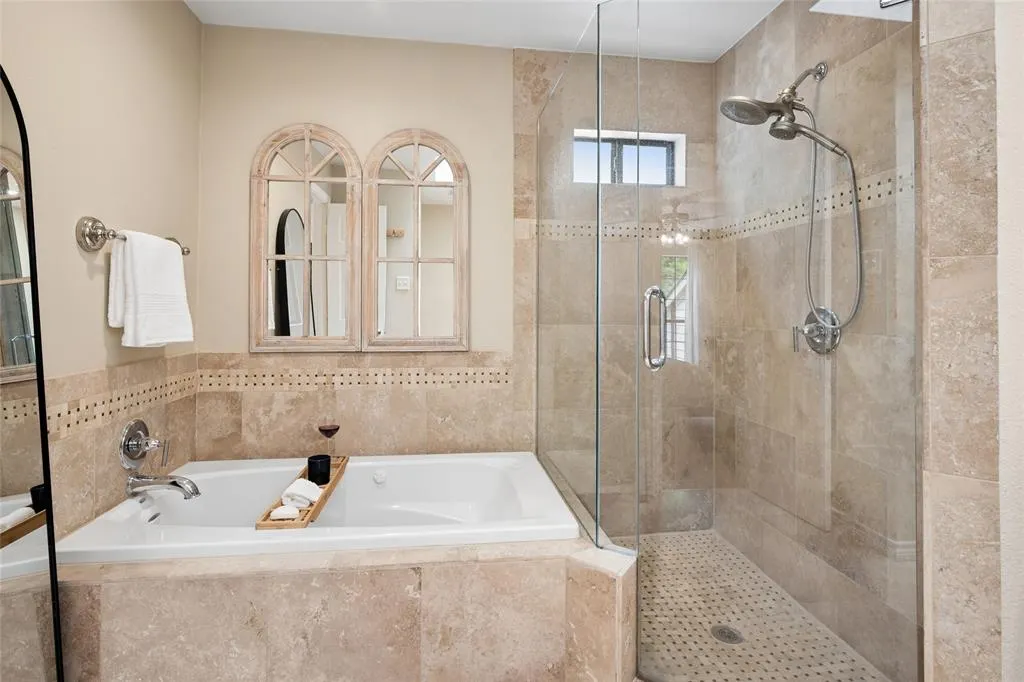 2001 Pebble Beach Court