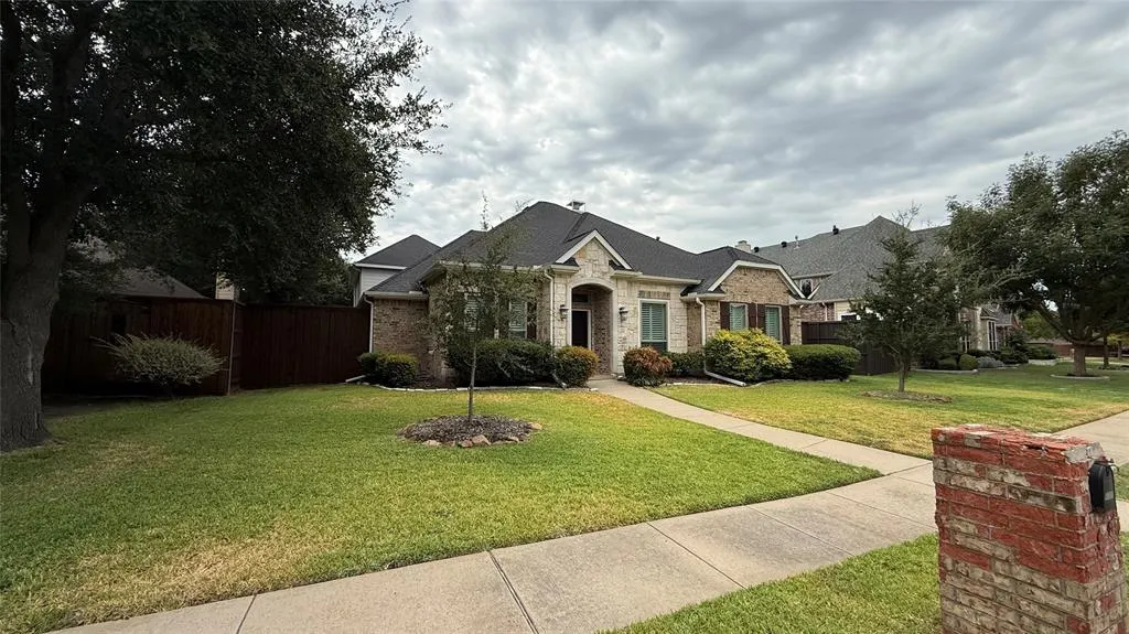 1219 Bridgeway Lane