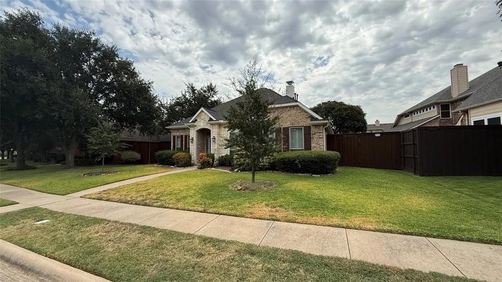 1219 Bridgeway Lane