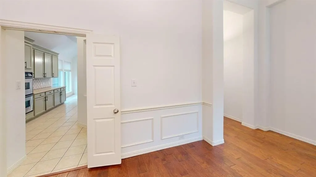 1219 Bridgeway Lane
