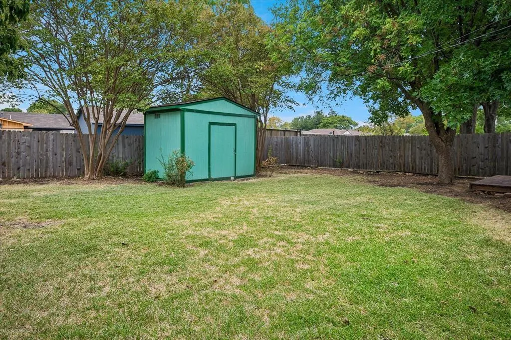 621 Lockwood Drive