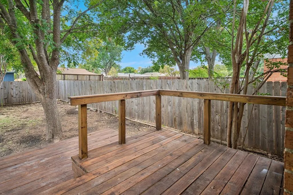 621 Lockwood Drive