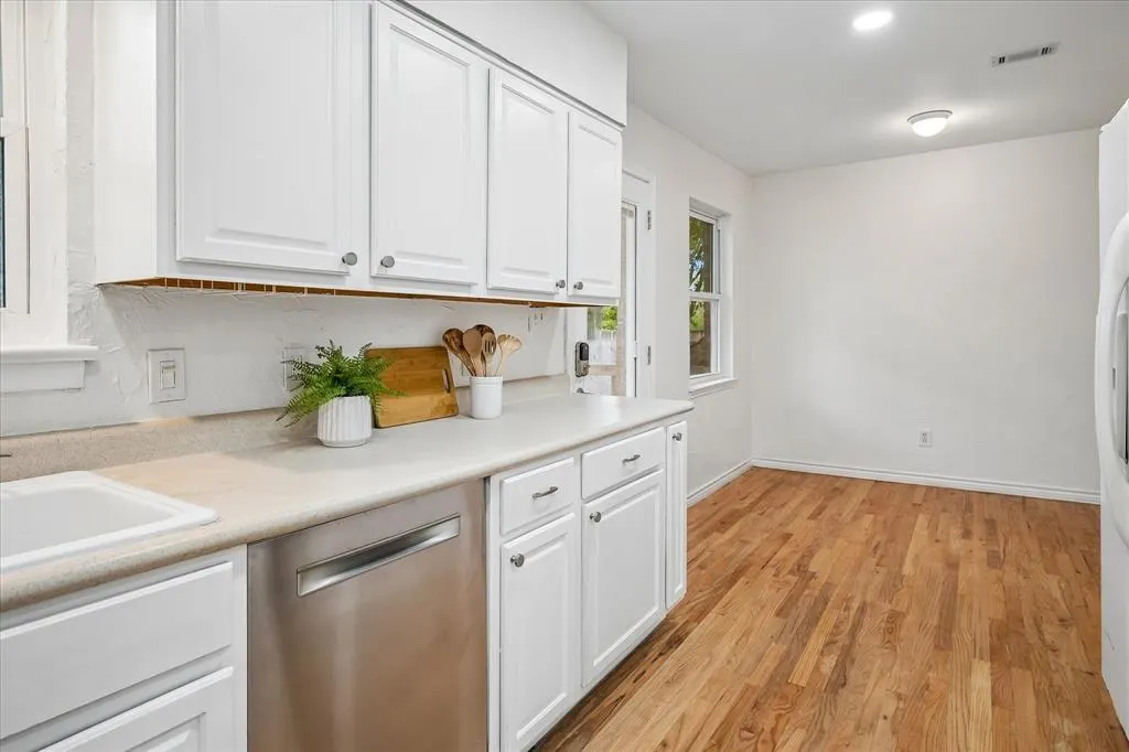 621 Lockwood Drive