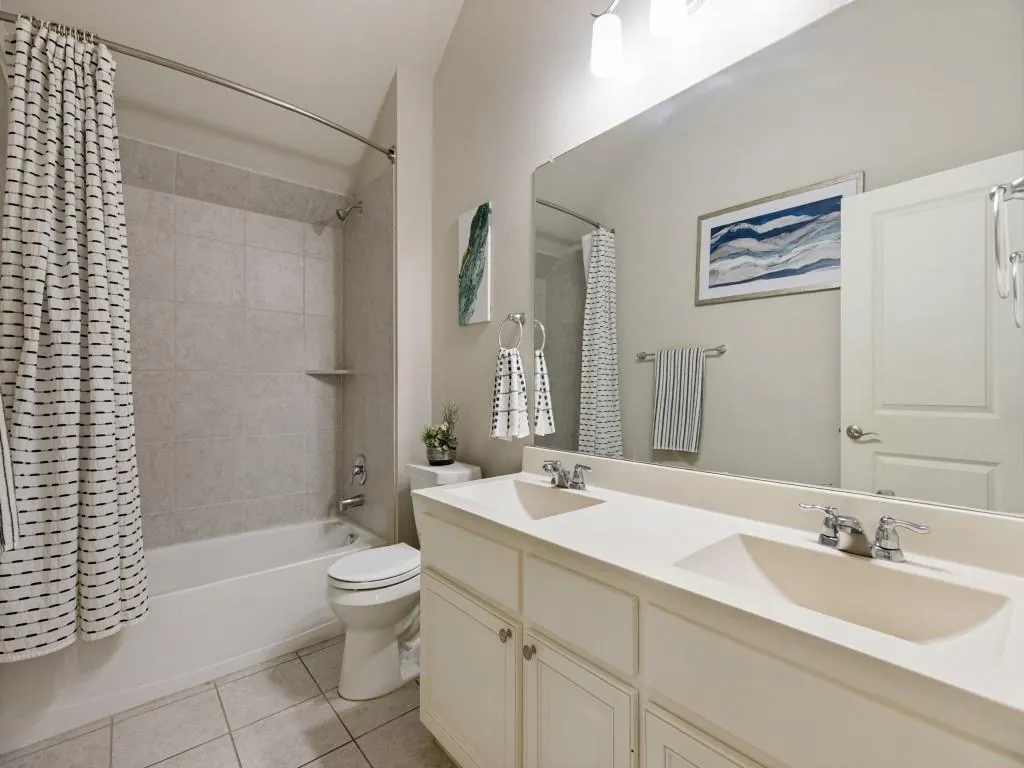 3539 Camden Drive