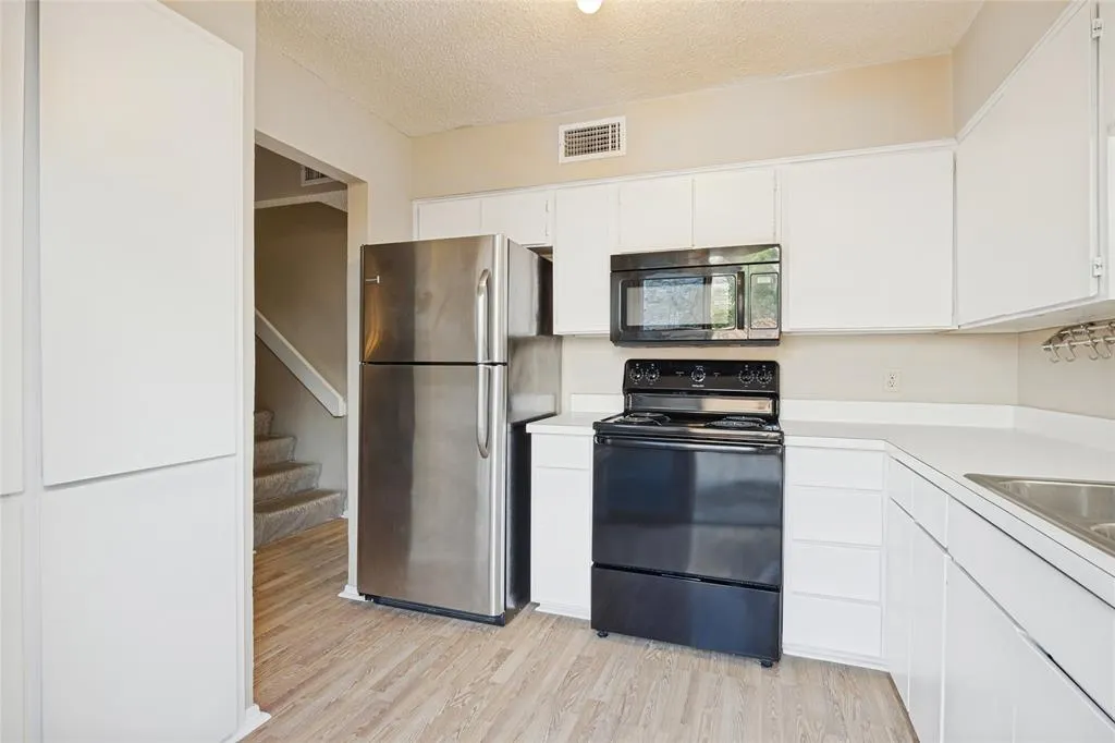 2323 Trellis Place