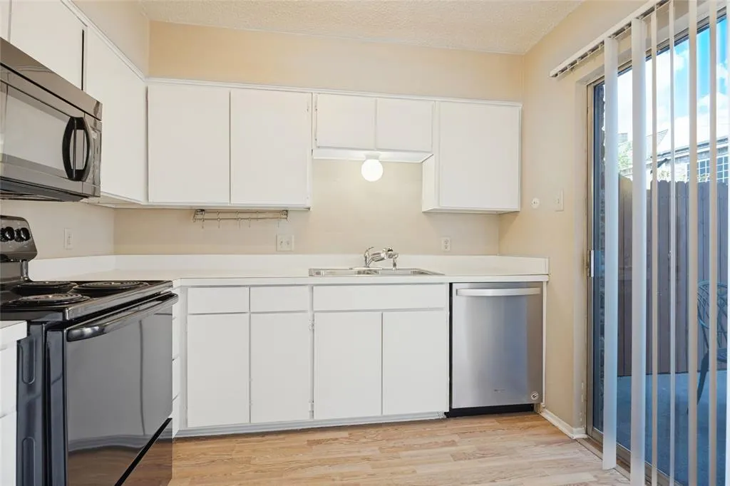 2323 Trellis Place