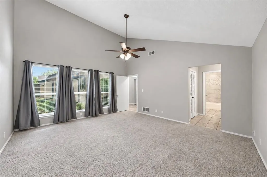 922 Thoreau Lane
