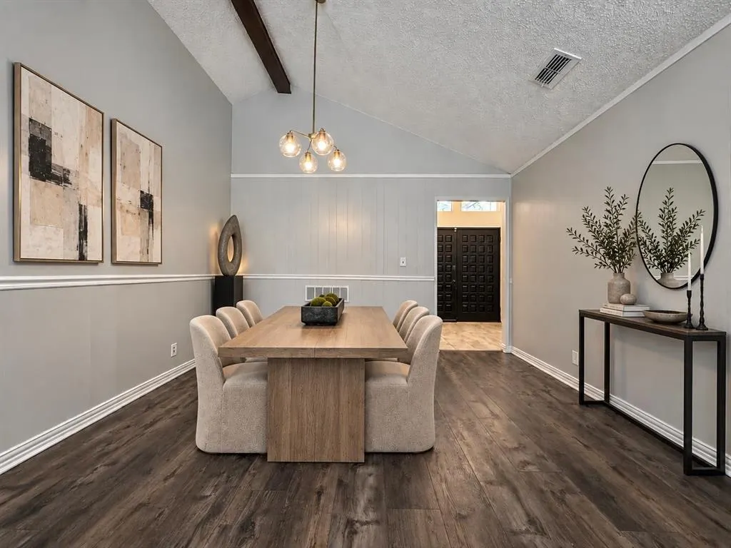 922 Thoreau Lane
