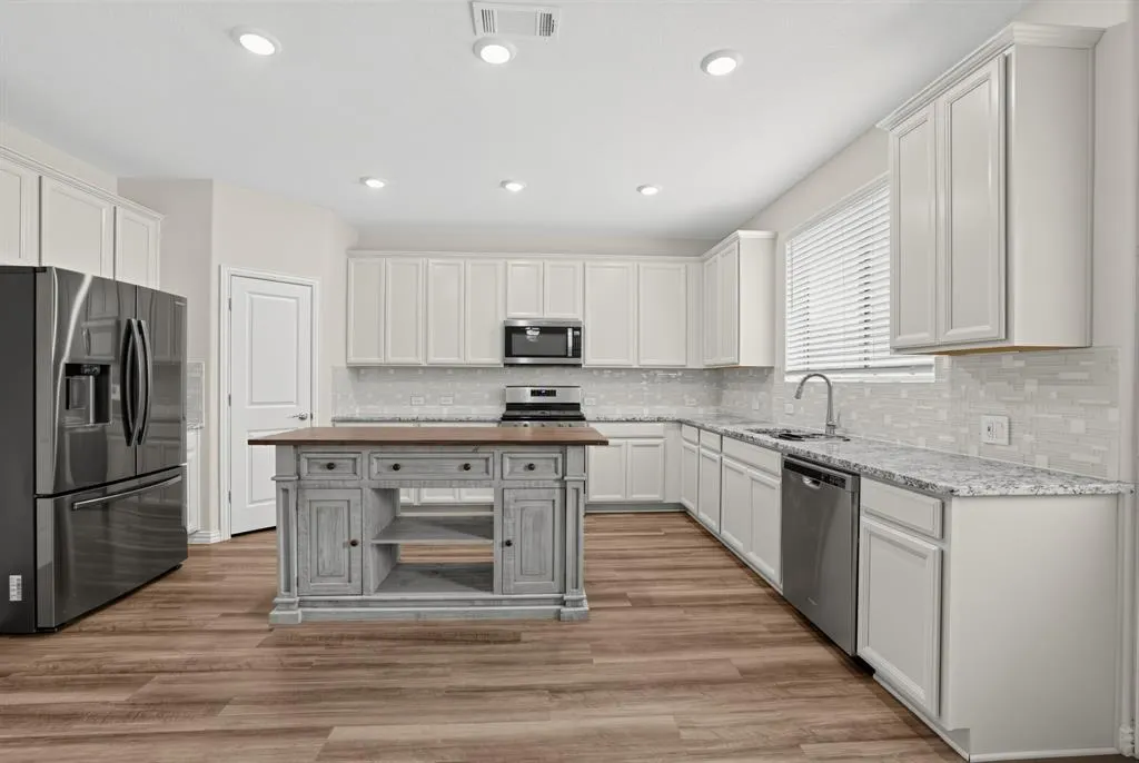 1620 Berry Ridge Trail