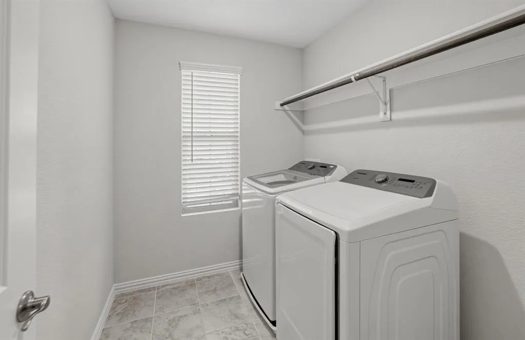 1620 Berry Ridge Trail