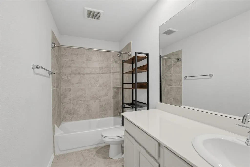 1620 Berry Ridge Trail