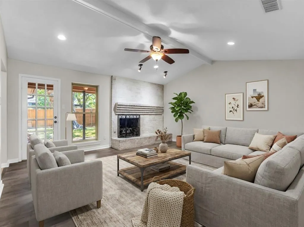 203 Trailridge Drive