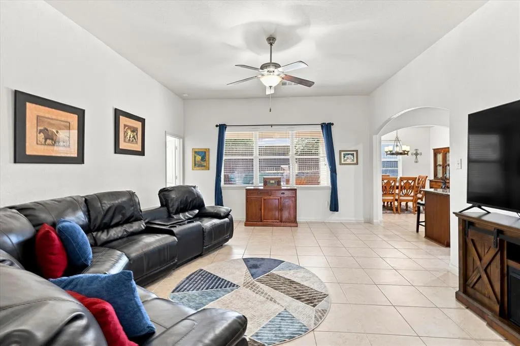 1824 Mesquite Lane