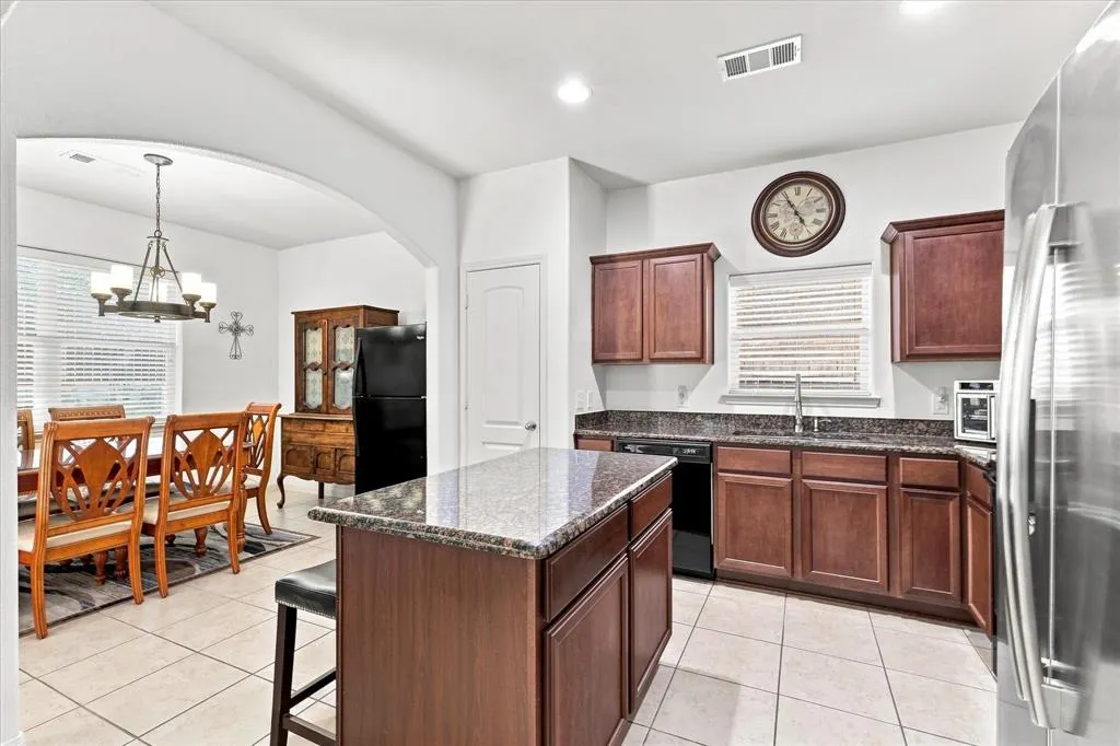 1824 Mesquite Lane