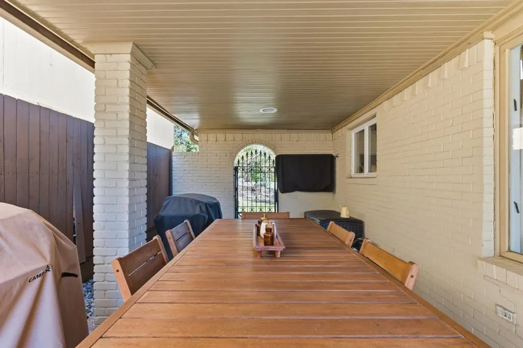 2223 Loving Avenue