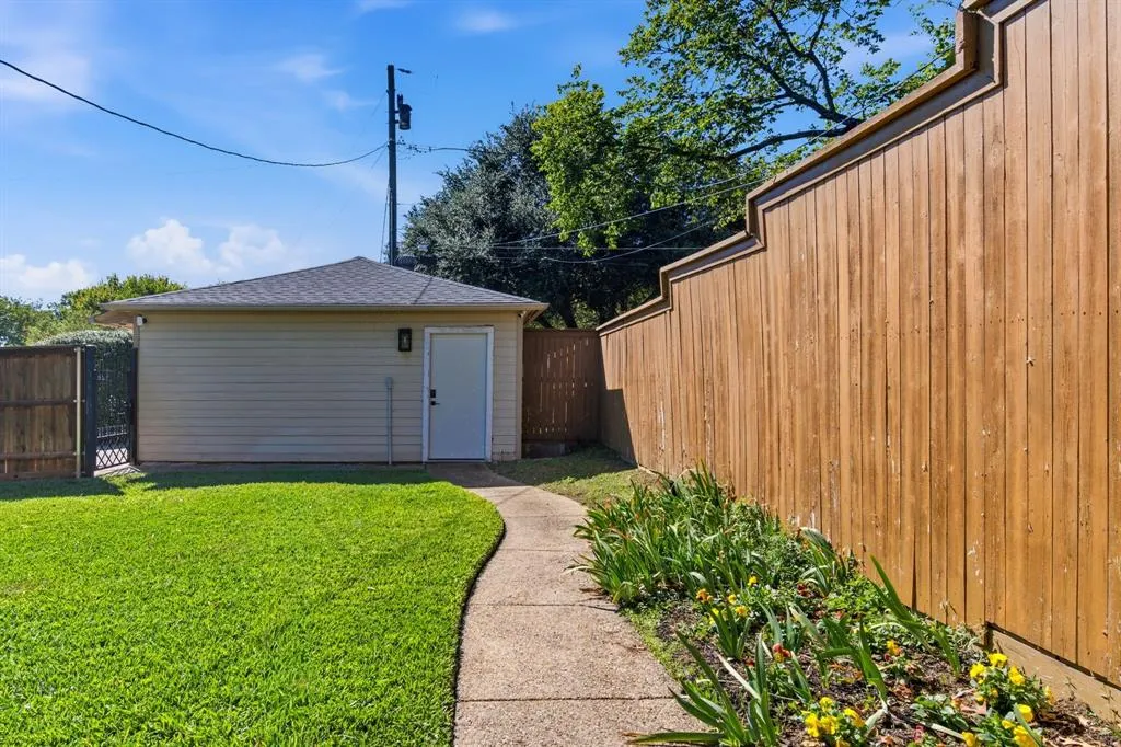 2223 Loving Avenue