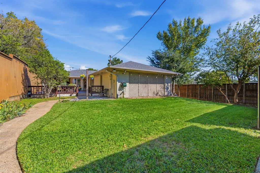 2223 Loving Avenue