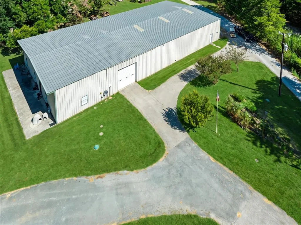 6747 County Road 424
