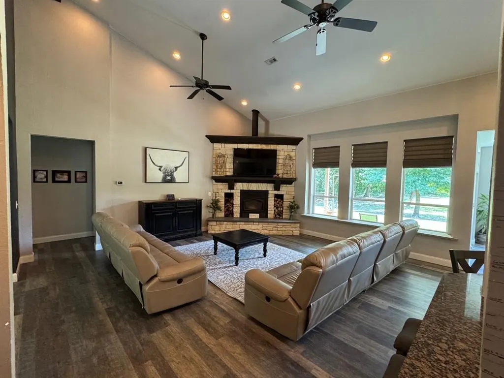 6747 County Road 424