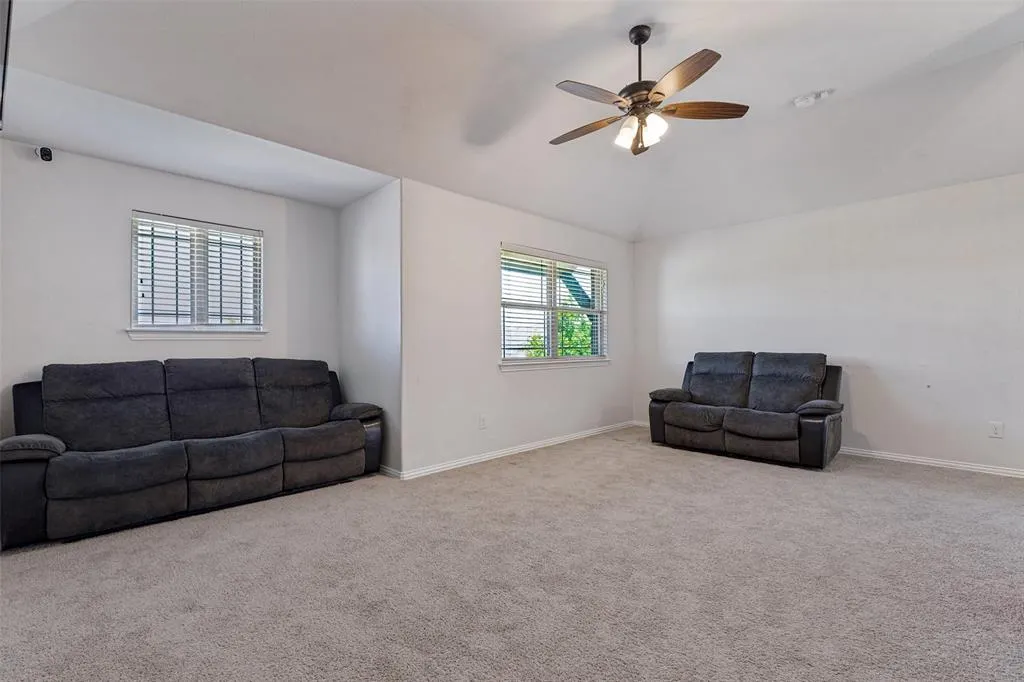 817 Glendale Drive