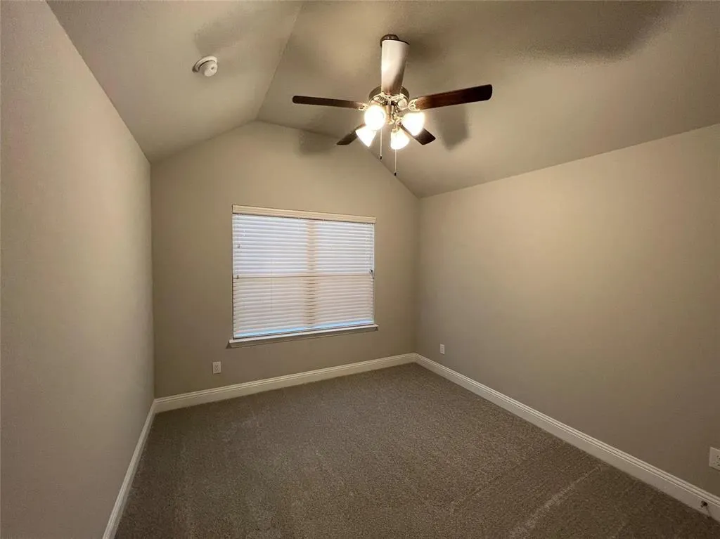 4008 Whitetail Lane