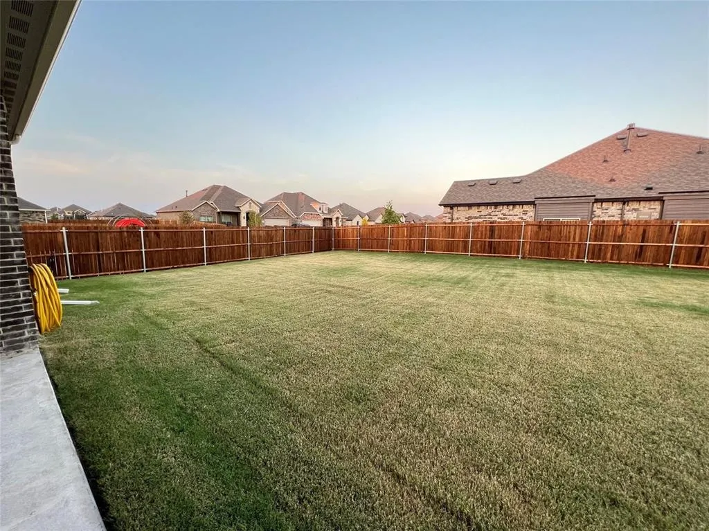 4008 Whitetail Lane