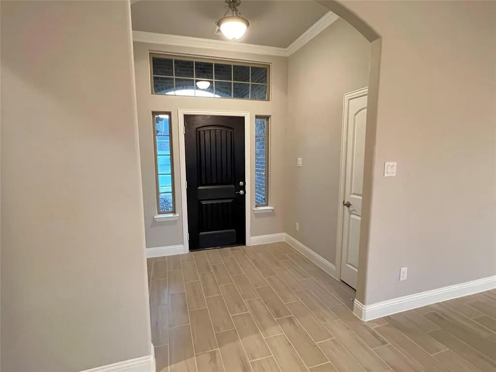4008 Whitetail Lane