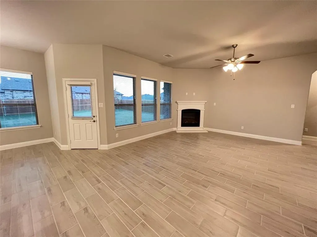 4008 Whitetail Lane