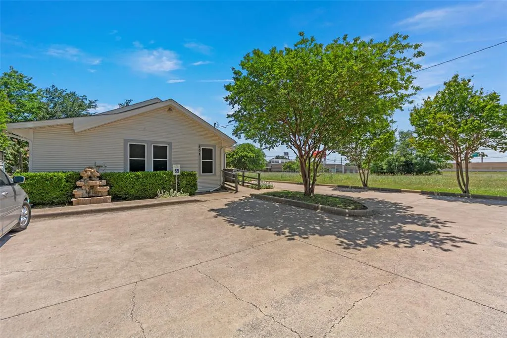 508 W Main Street