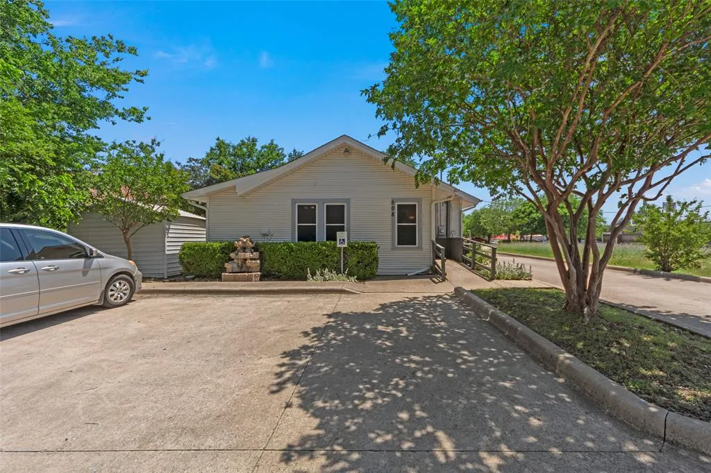 508 W Main Street