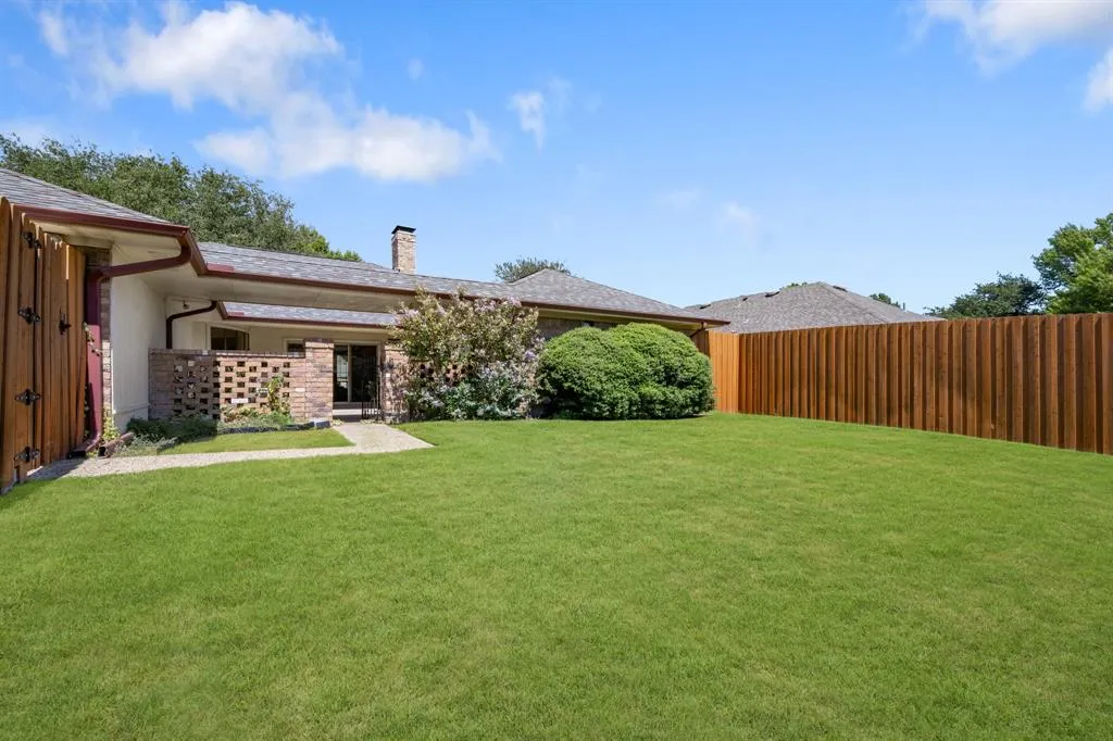 2510 Buttercup Drive
