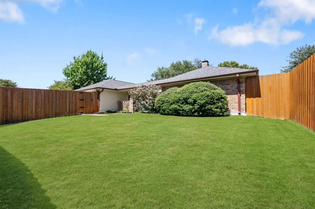 2510 Buttercup Drive