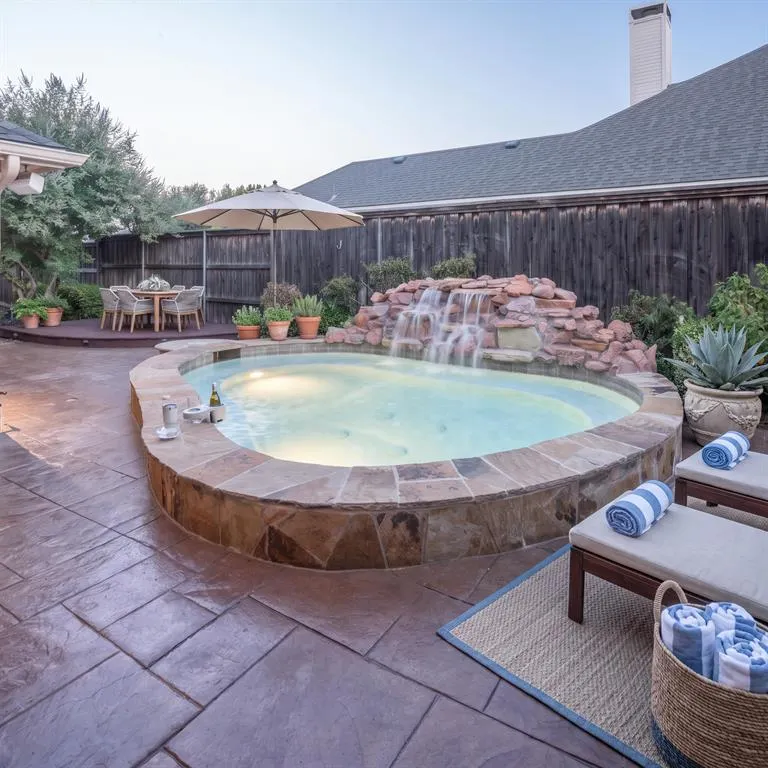 742 Yellowstone Drive