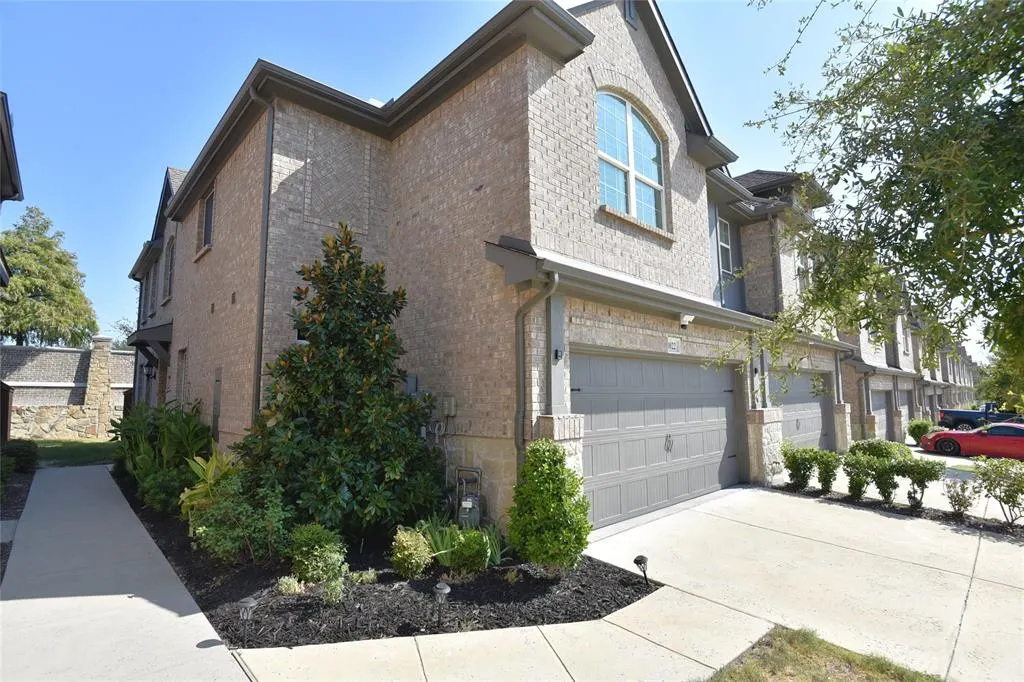 1022 Emil Place
